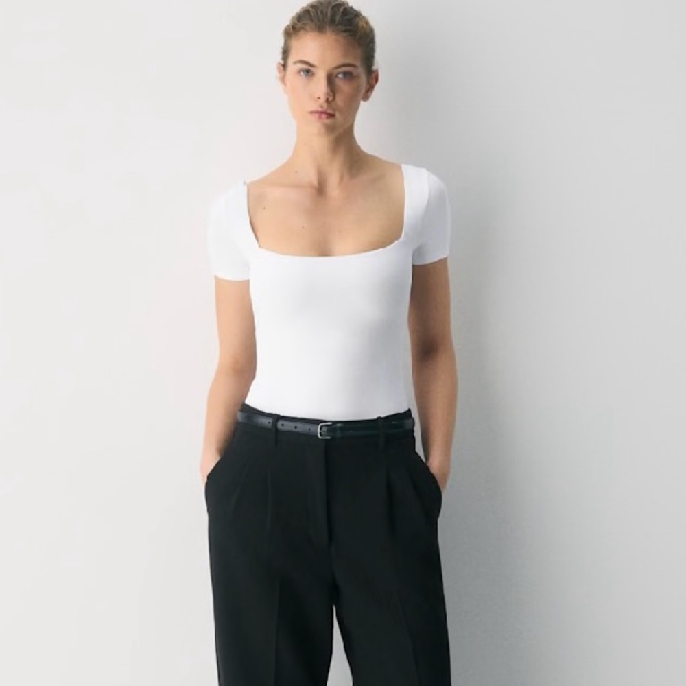 NWT Aritzia Babaton Contour Bodysuit squareneck bodysuit thong-cut Size XS - Picture 9 of 10